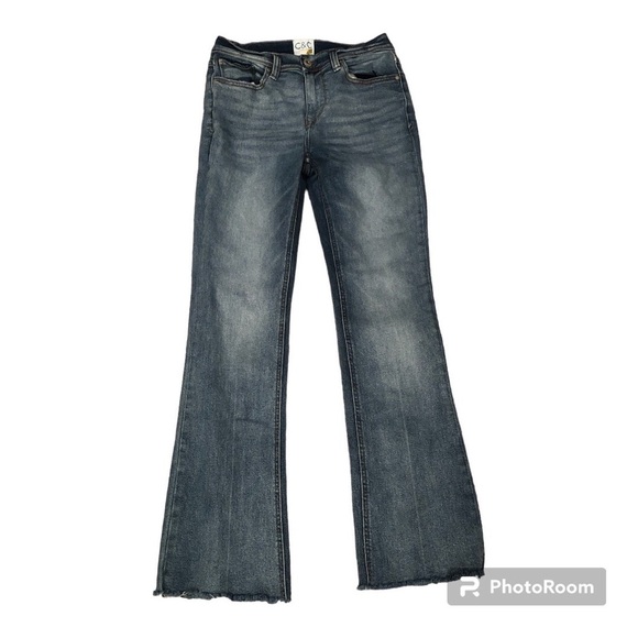 C&C California Bootcut high waisted raw hem jeans Size 6/28 - Picture 2 of 6